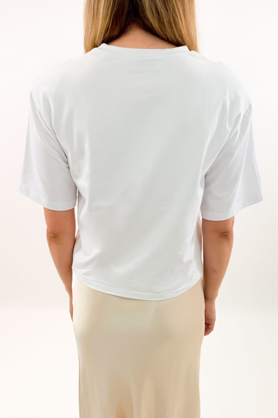 T-Shirt Stella z poduszkami w ramionach - obrazek 3