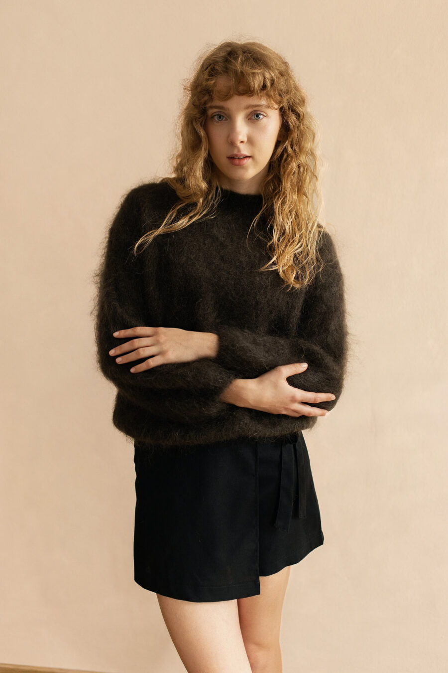 Sweter damski 80% moher Nube chocolate - obrazek 4