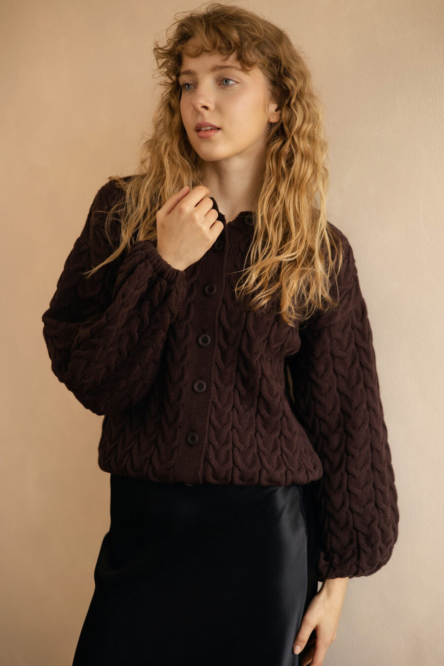 Sweter damski z kaszmirem Cozy Chocolate - obrazek 3