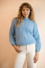Sweter damski 80% moher Nube Icy blue - obrazek 3